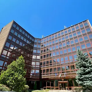 Отель Estella Superior, Эгер