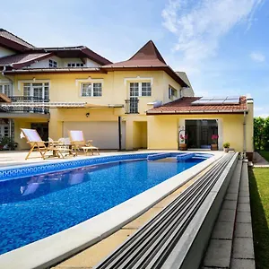 Rege - Wellness House Eger