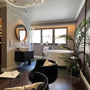 2* מלון דירות Margareta Garden &